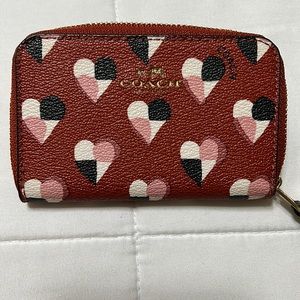 NWOT Coach zip wallet